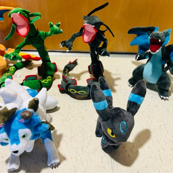 6 Pokémon plush - Picture 4 of 9